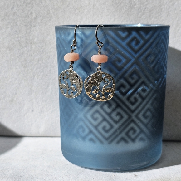 Silpada 925 Sterling Pink Soapstone Bead Floral Drop Earrings - Picture 6 of 13